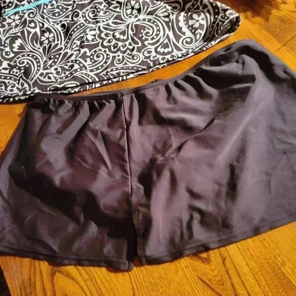 Caribbean Joe 2 Piece Swim Sun Bathing  Suit in size 10 Brown Print with accents - Picture 6 of 8
